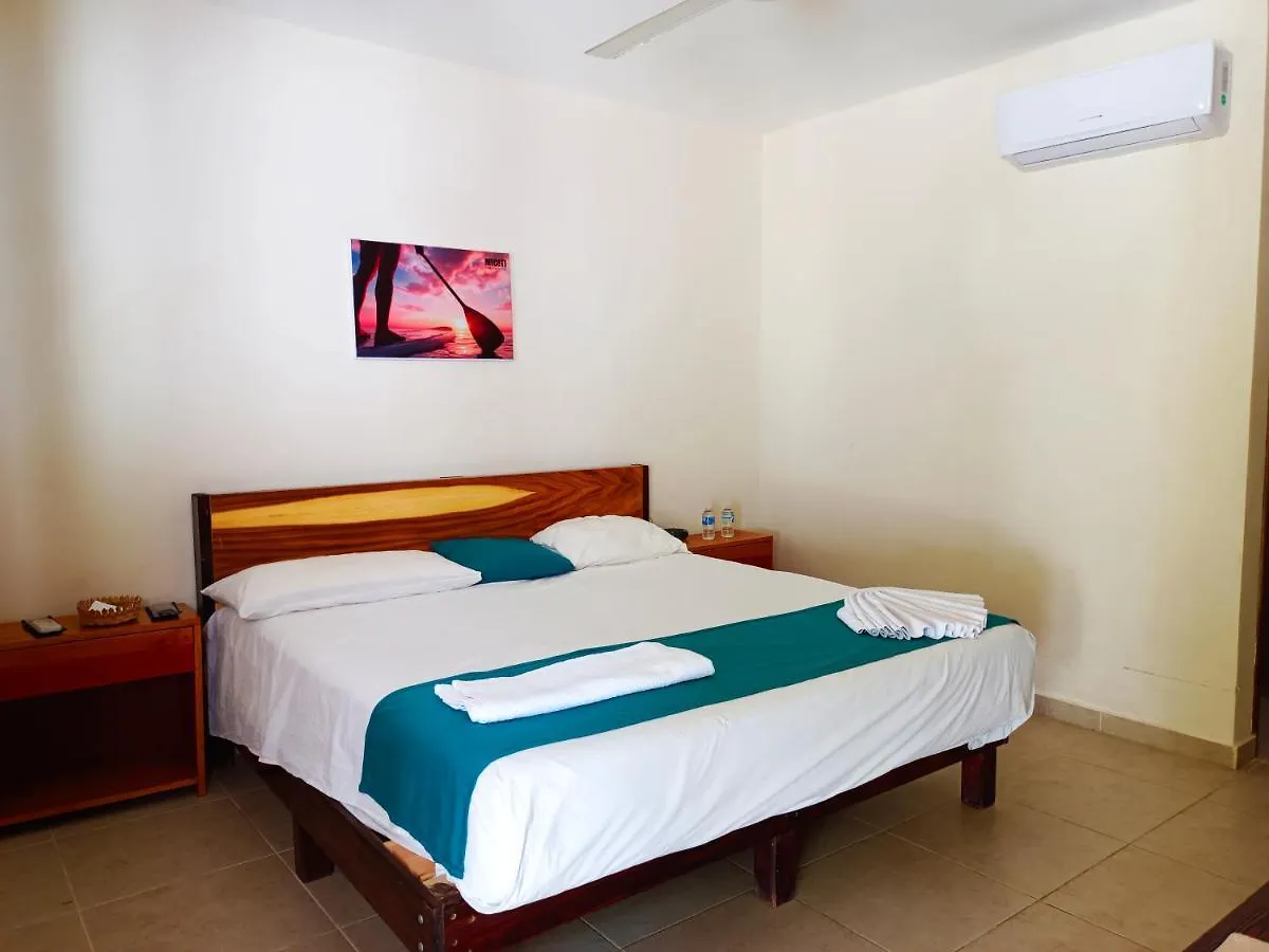 Mecate Bacalar Hotel & Dorms