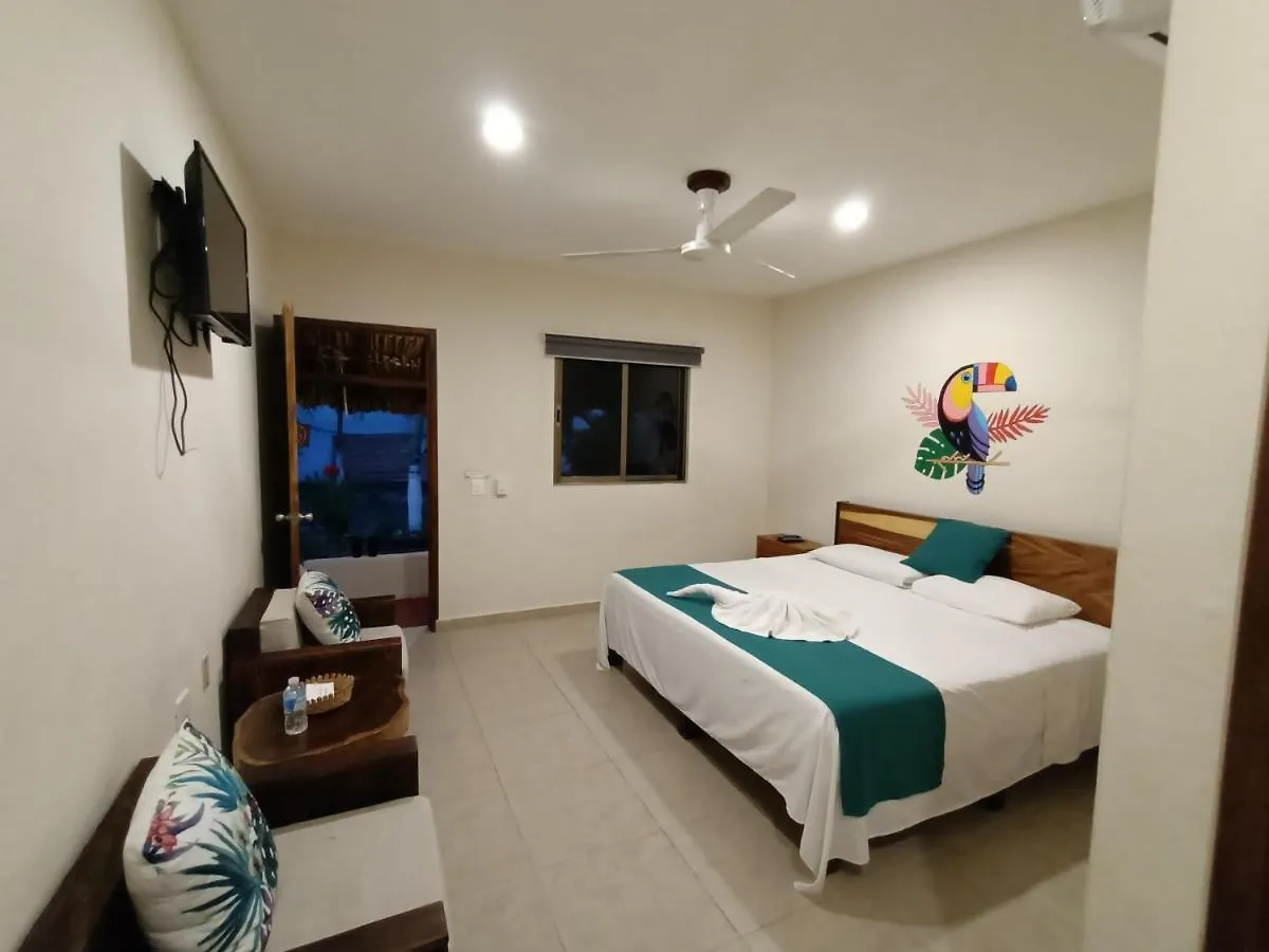 Mecate Bacalar Hotel & Dorms