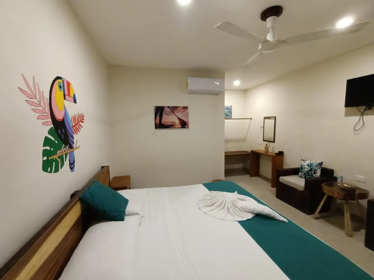 Mecate Bacalar Hotel & Dorms