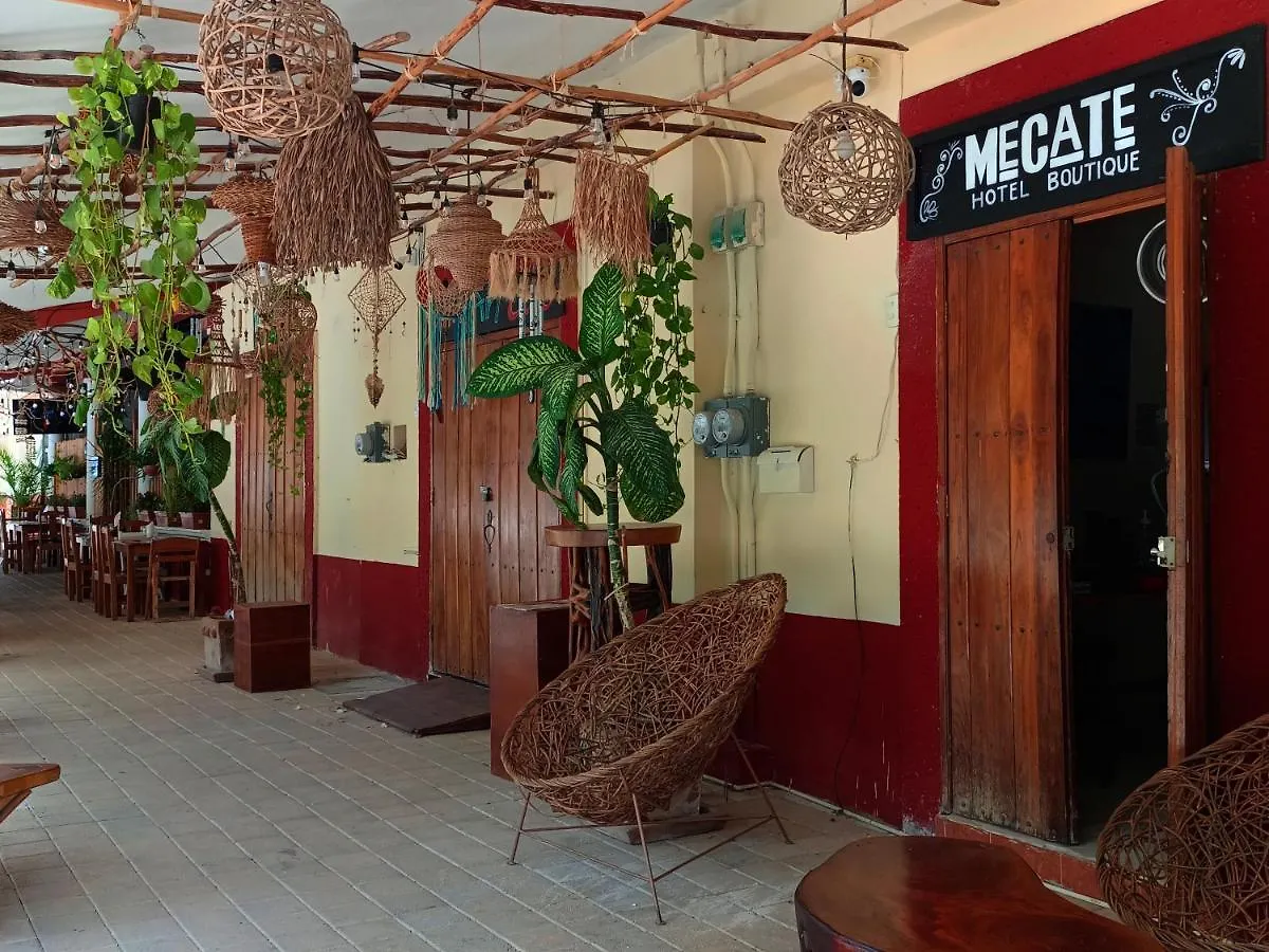 Mecate Bacalar Hotel & Dorms 2*,